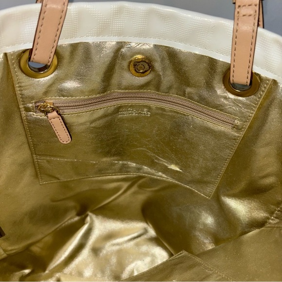 MICHAEL Michael Kors Logo White Patent Leather Large Tote - Picture 8 of 16